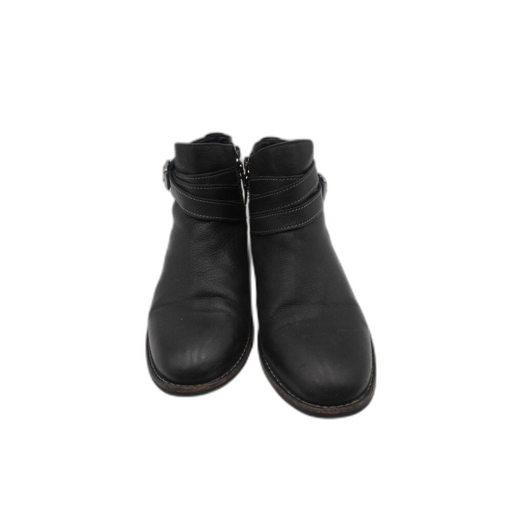 CLARKS Artisan Maypearl Edie Low Heel Leather Ankle Boots in Black SZ 8.